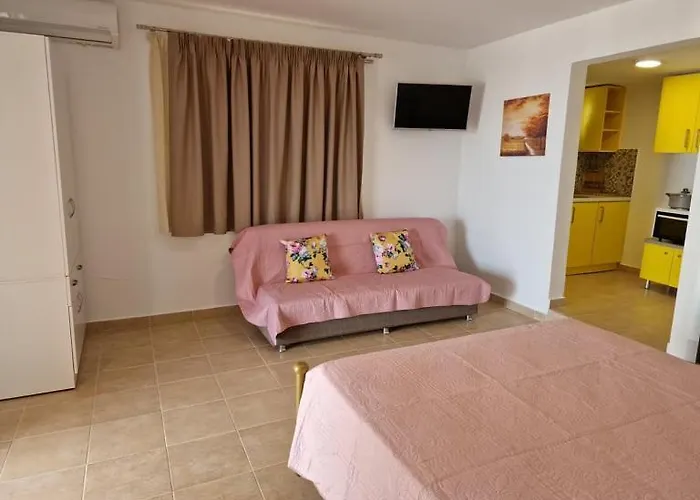 Solymar Prive * Archangelos (Rhodes)